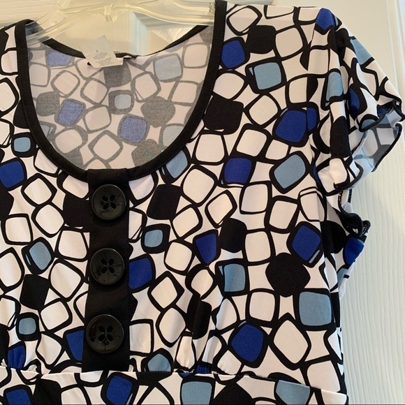 J.T.B. geometric pattern print short sleeve scoop neck top - Picture 4 of 11